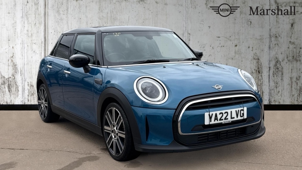 Used MINI Hatch 2022 for sale - 76580130: Photo 1