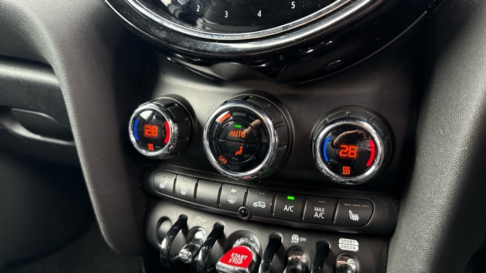 Used MINI Hatch 2022 for sale - 76580130: Photo 29