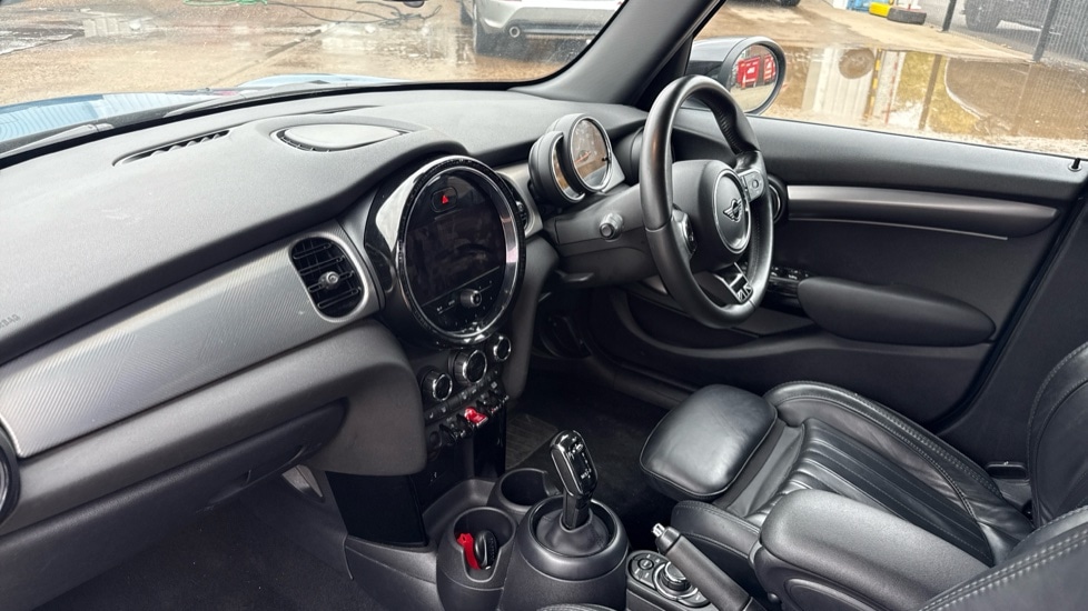 Used MINI Hatch 2022 for sale - 76580130: Photo 7