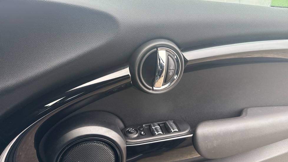 Used MINI Convertible 2021 for sale - 76366471: Photo 20