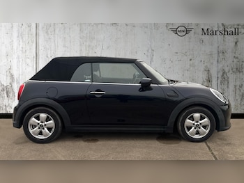 Used MINI Convertible 2021 for sale - 76366471: Photo