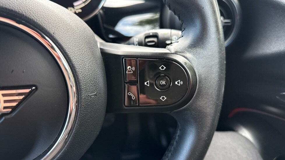 Used MINI Hatch 2022 for sale - 76894548: Photo 18