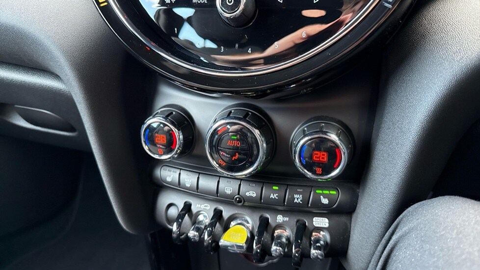 Used MINI Hatch 2022 for sale - 76894548: Photo 28