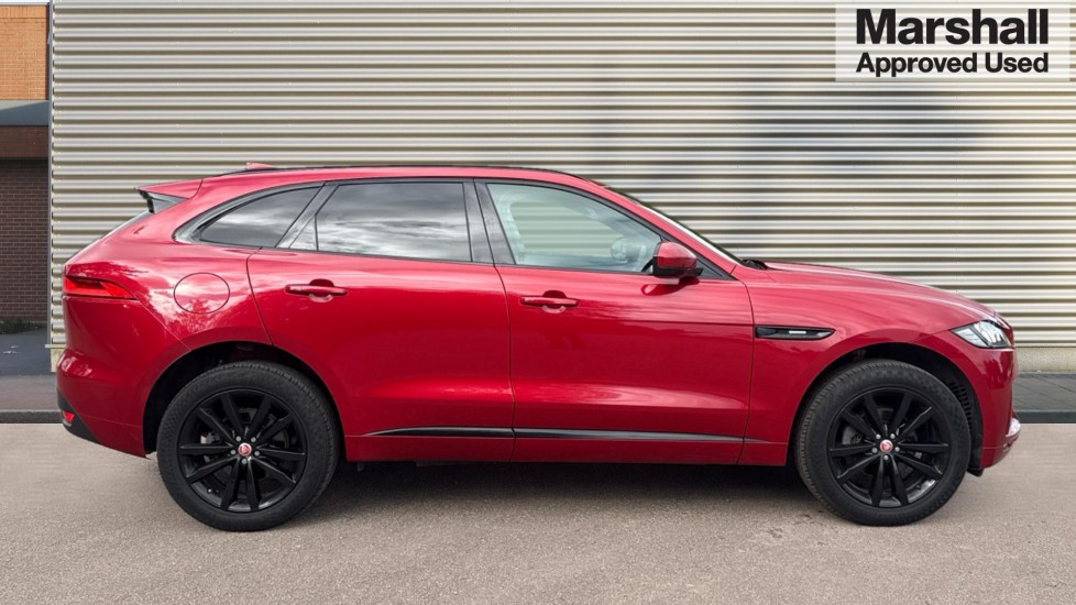 Used Jaguar F-Pace 2017 for sale - 75952410: Photo 2