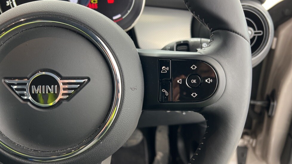 Used MINI Cooper 2023 for sale - 76493926: Photo 18