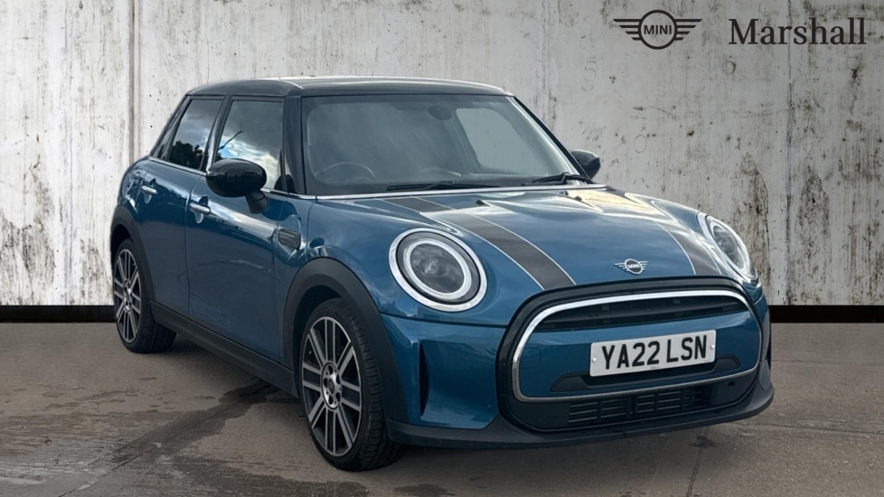 Used MINI Hatch 2022 for sale - 76452140: Photo 1