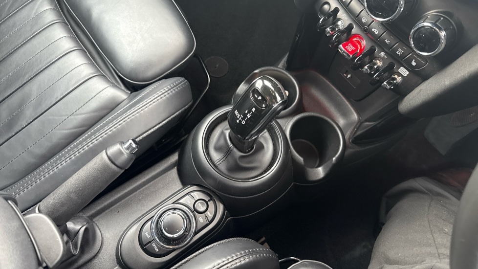 Used MINI Hatch 2022 for sale - 76452140: Photo 10