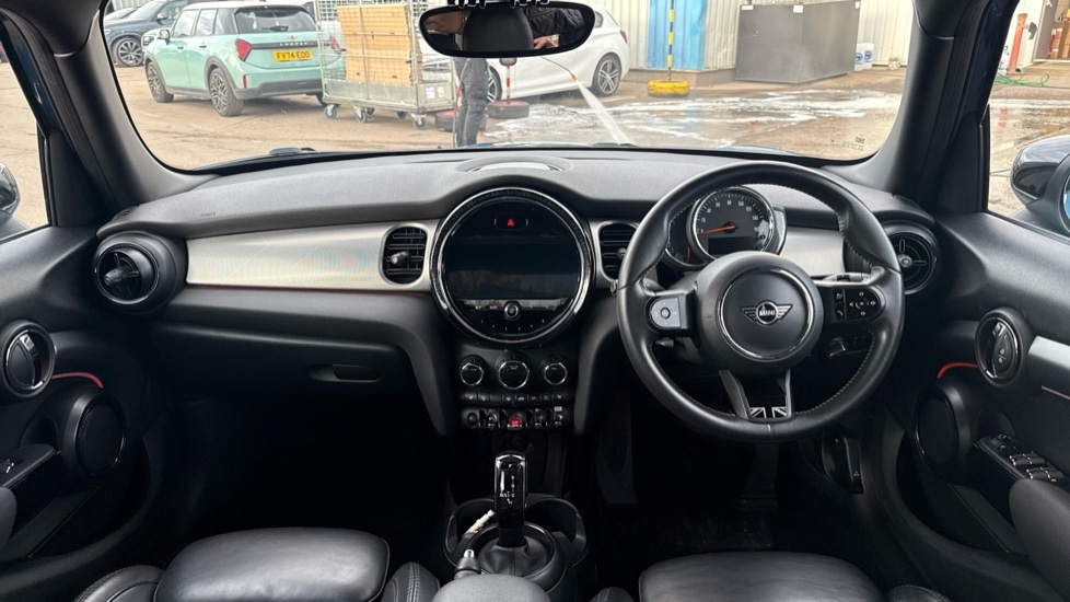 Used MINI Hatch 2022 for sale - 76452140: Photo 4