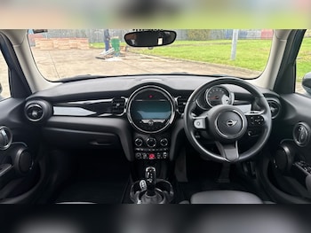 Used MINI Hatch 2022 for sale - 76393522: Photo