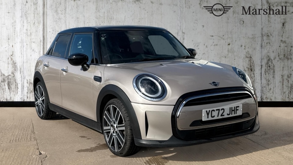 Used MINI Hatch 2022 for sale - 75929720: Photo 1