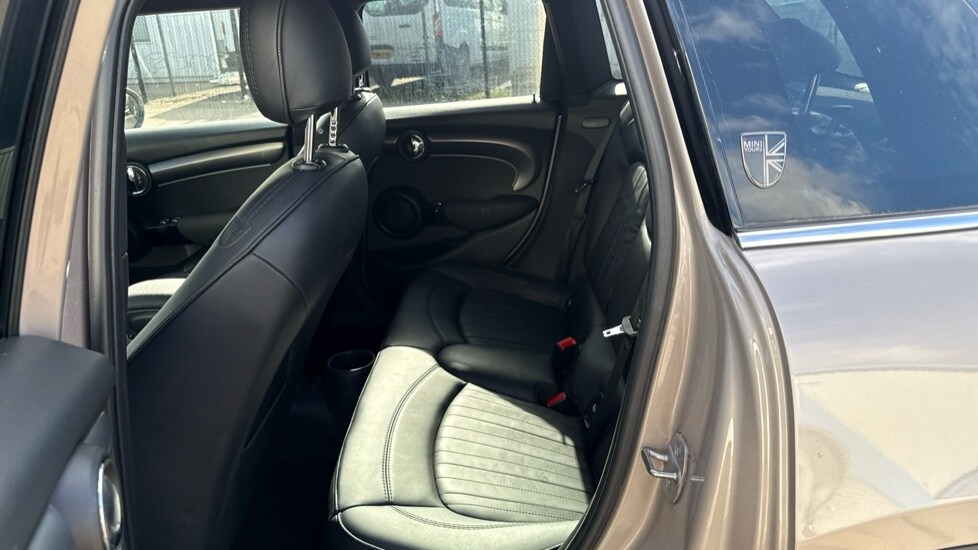 Used MINI Hatch 2022 for sale - 75929720: Photo 12