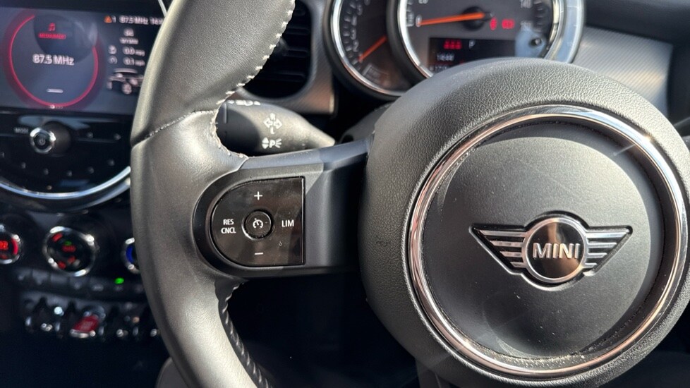 Used MINI Hatch 2022 for sale - 75929720: Photo 17