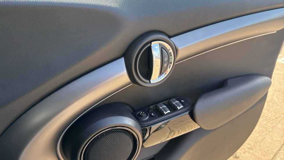 Used MINI Hatch 2022 for sale - 75929720: Photo 20