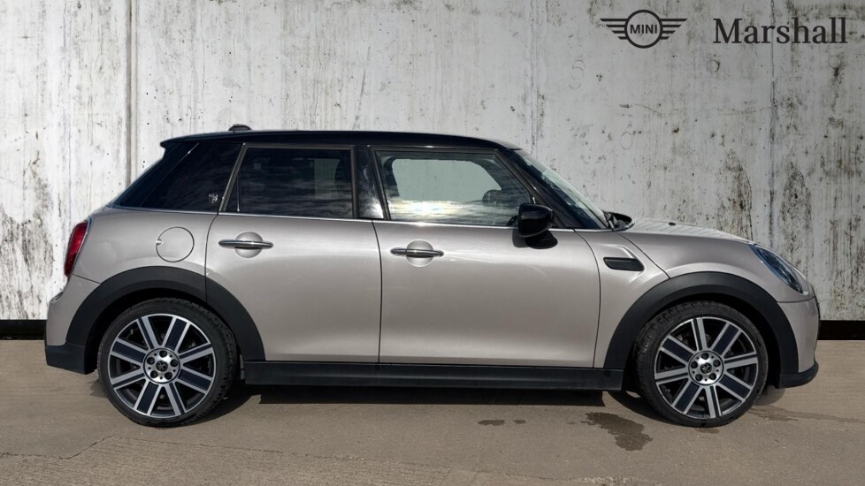 Used MINI Hatch 2022 for sale - 75929720: Photo 3