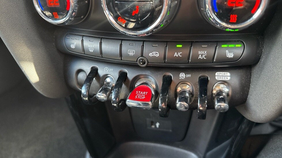 Used MINI Hatch 2022 for sale - 75929720: Photo 31