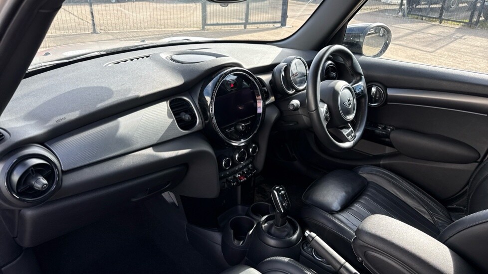 Used MINI Hatch 2022 for sale - 75929720: Photo 7