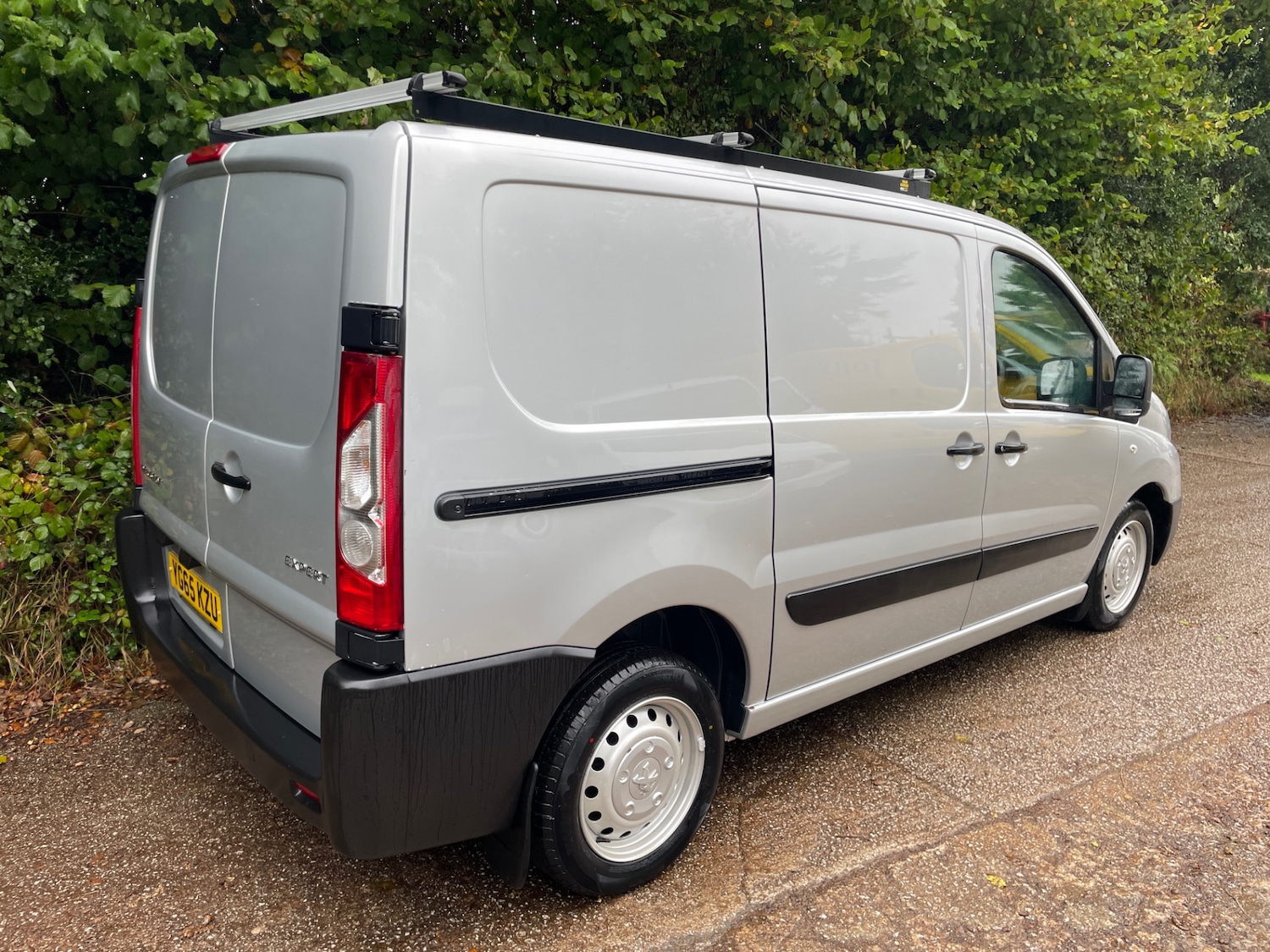Used Peugeot Expert 2016 for sale - 76170387: Photo 2