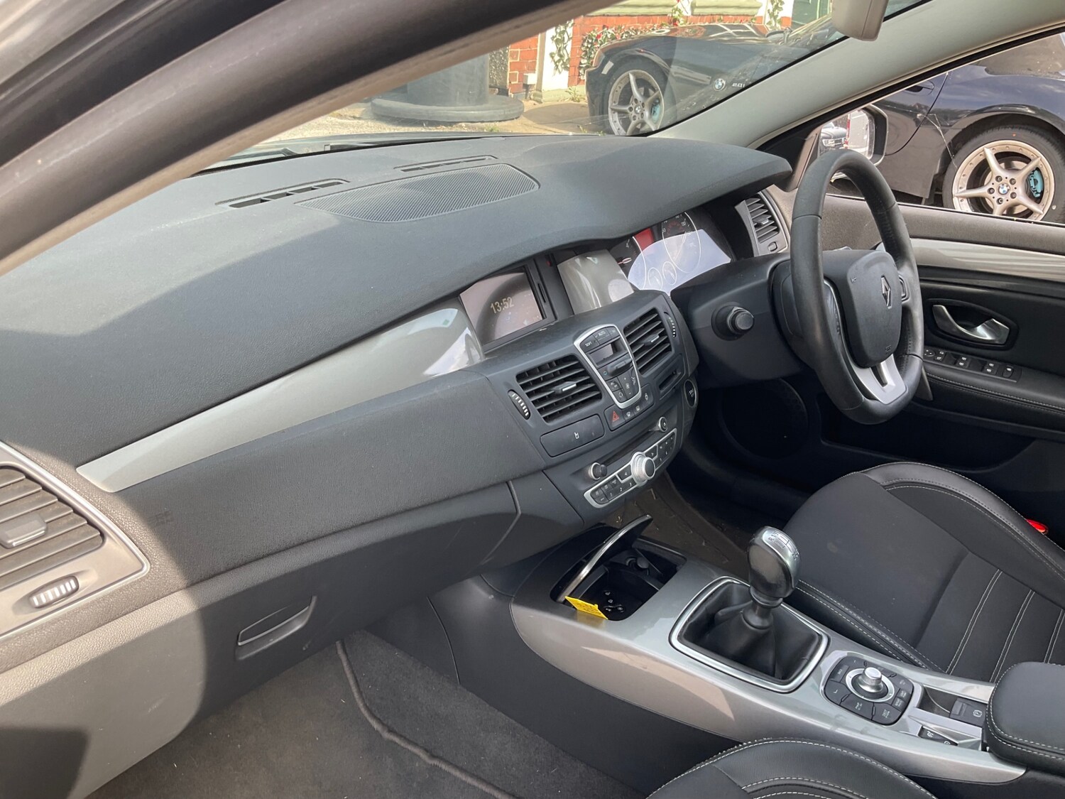 Used Renault Laguna 2011 for sale - 77504679: Photo 11