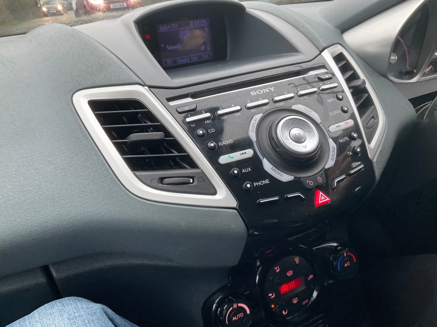 Used Ford Fiesta 2011 for sale - 77431948: Photo 21