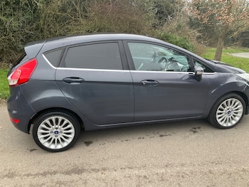 Used Ford Fiesta 2011 for sale - 77431948: Photo