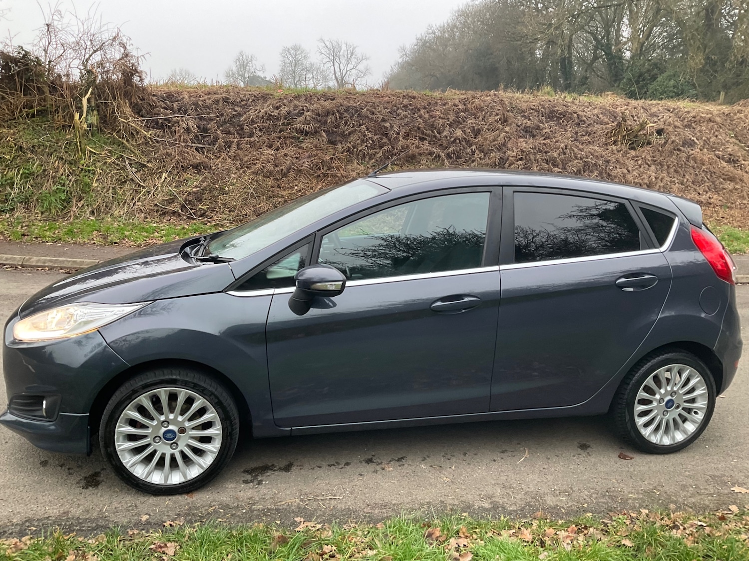 Used Ford Fiesta 2011 for sale - 77431948: Photo 5