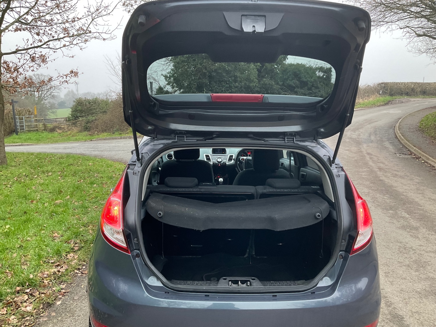 Used Ford Fiesta 2011 for sale - 77431948: Photo 9