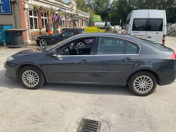 Used Renault Laguna 2011 for sale - 76518537: Photo