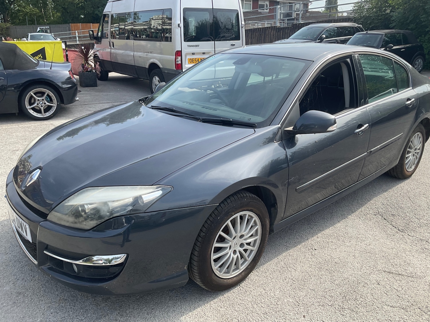 Used Renault Laguna 2011 for sale - 76518537: Photo 3