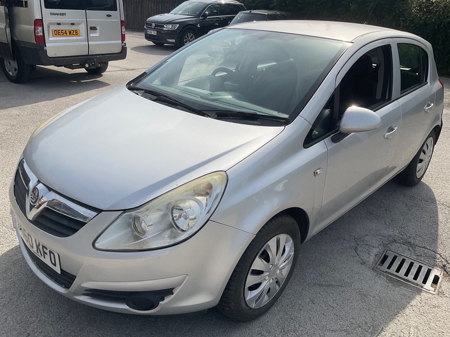 Used Vauxhall Corsa 2010 for sale - 76030270: Photo 1