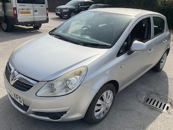 Used Vauxhall Corsa 2010 for sale - 76030270: Photo