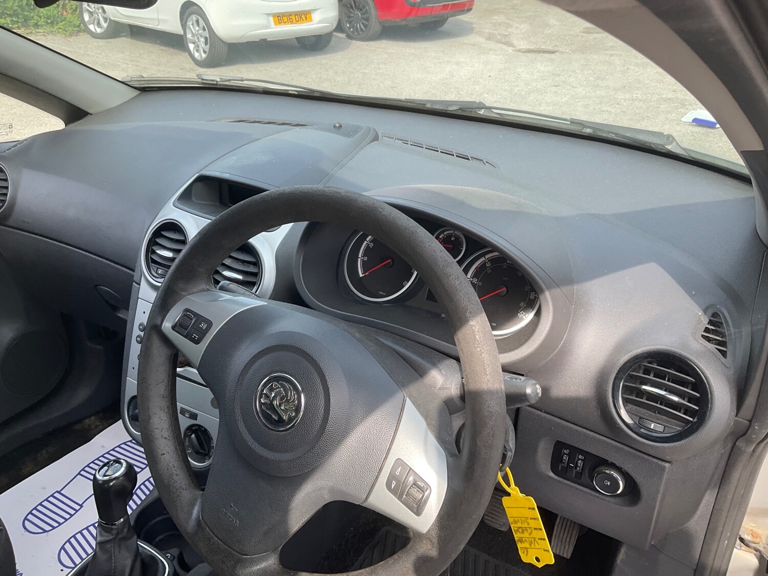 Used Vauxhall Corsa 2010 for sale - 76030270: Photo 20