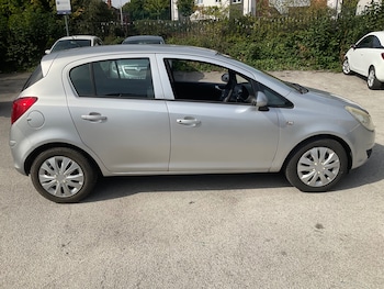 Used Vauxhall Corsa 2010 for sale - 76030270: Photo
