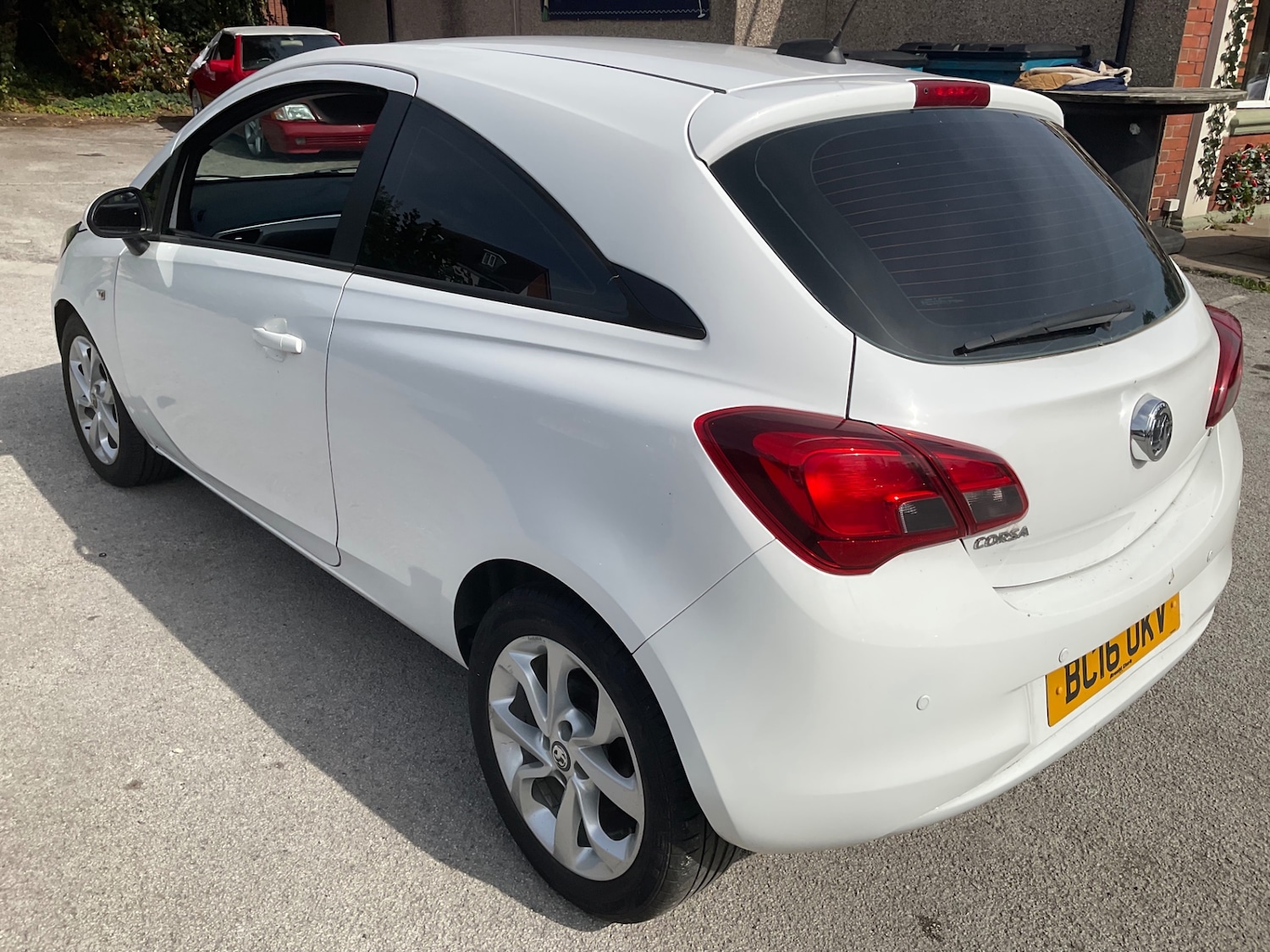 Used Vauxhall Corsa 2016 for sale - 76090751: Photo 8