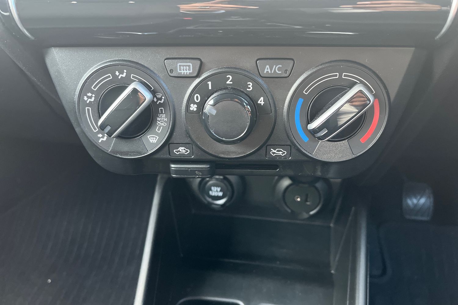 Used Suzuki Swift 2023 for sale - 75874093: Photo 15