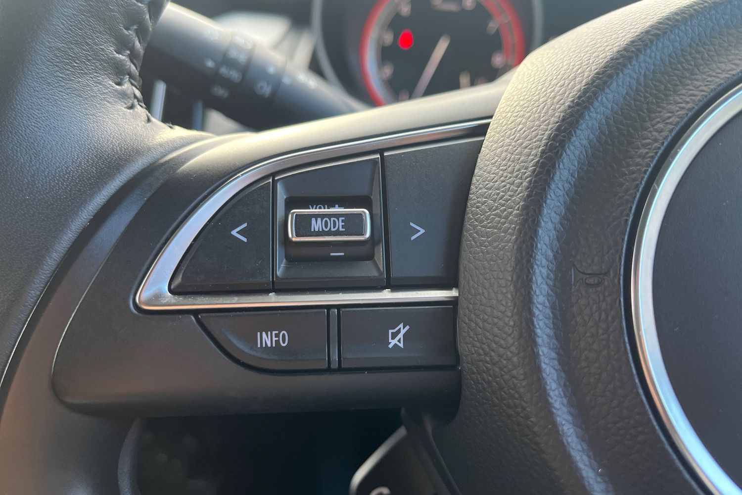 Used Suzuki Swift 2023 for sale - 75874093: Photo 21