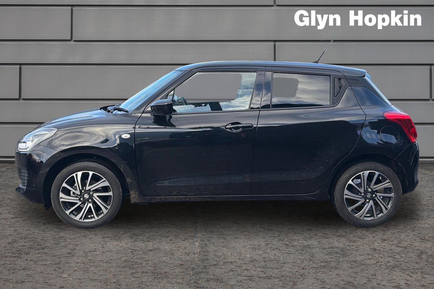 Used Suzuki Swift 2024 for sale - 77588456: Photo 6