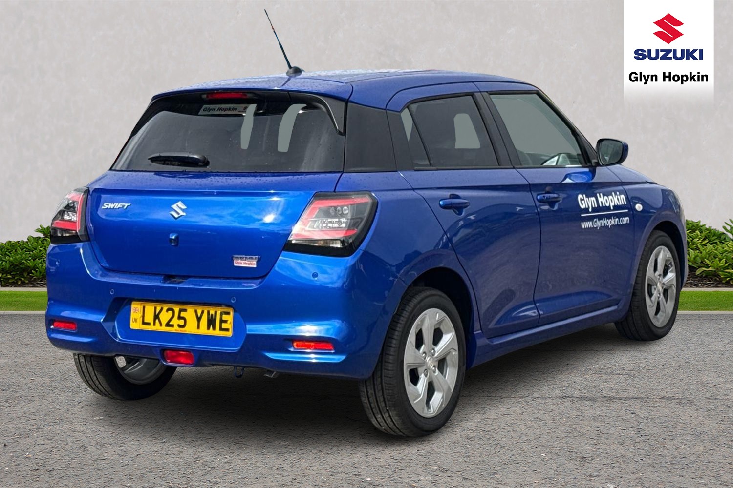 Used Suzuki Swift 2025 for sale - 76773405: Photo 3