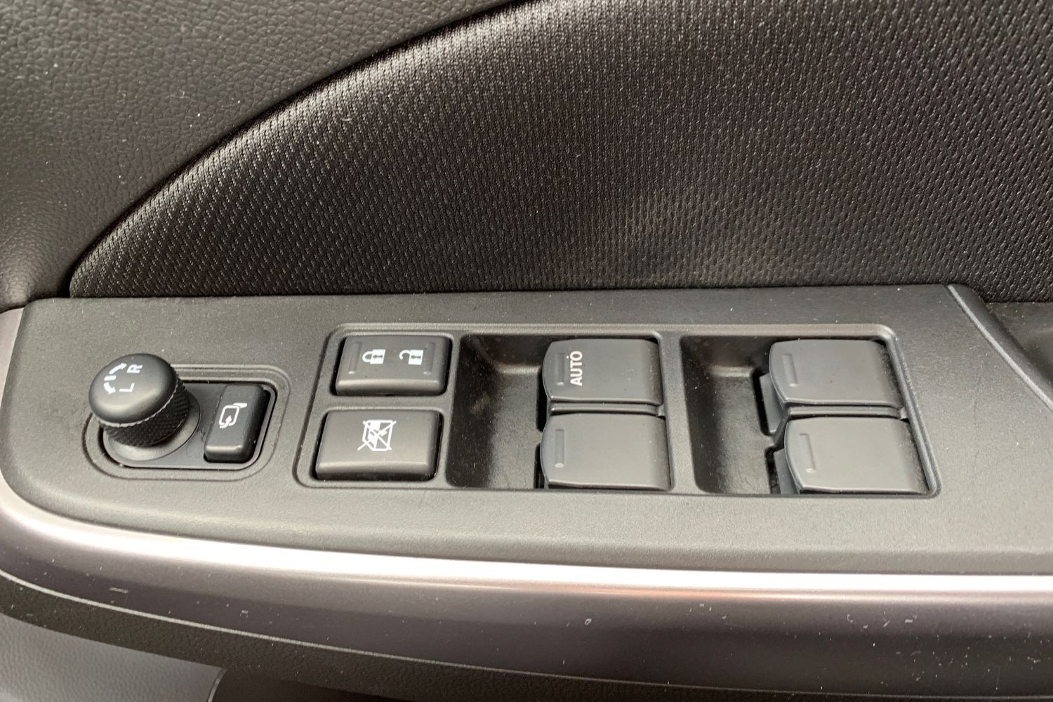 Used Suzuki Swift 2023 for sale - 75917012: Photo 16