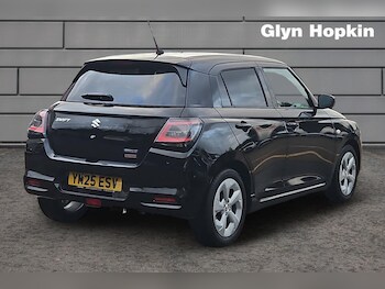 Used Suzuki Swift 2025 for sale - 77167304: Photo
