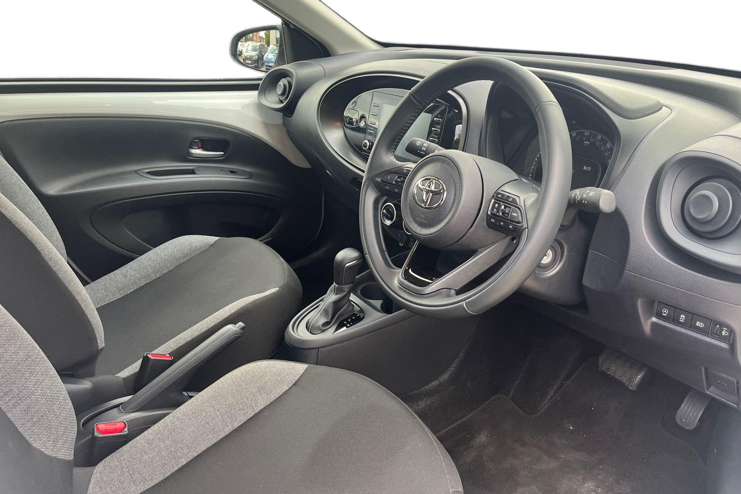 Used Toyota Aygo X 2022 for sale - 75916937: Photo 10