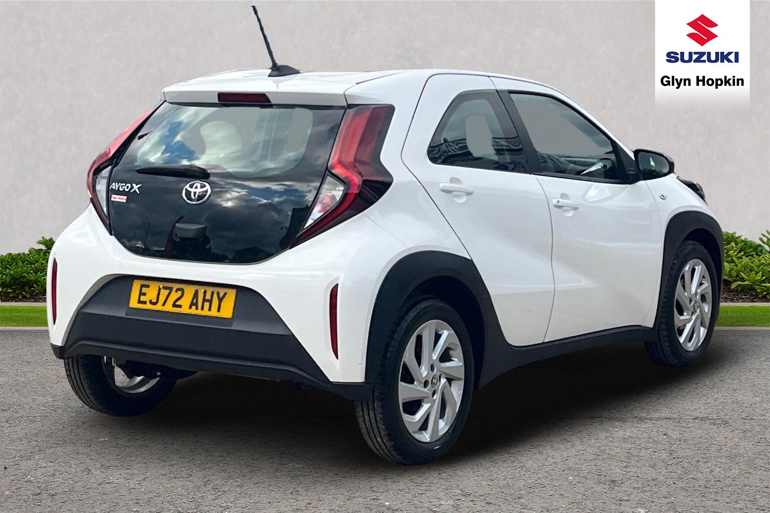 Used Toyota Aygo X 2022 for sale - 75916937: Photo 3