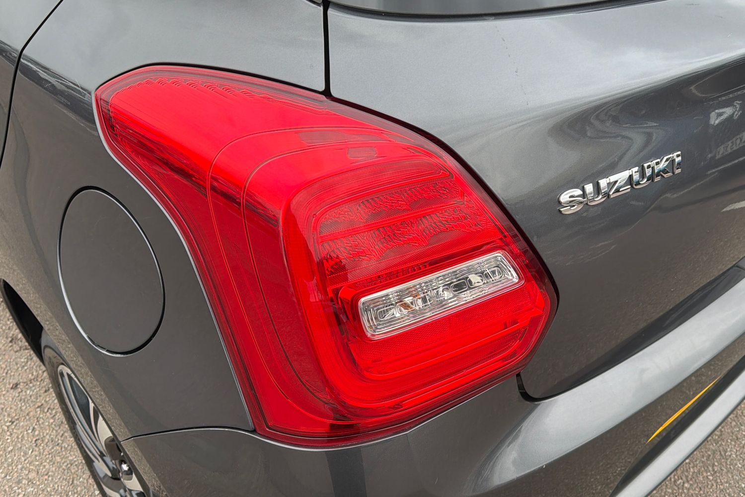 Used Suzuki Swift 2022 for sale - 76773272: Photo 25