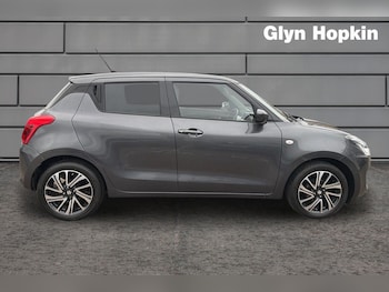 Used Suzuki Swift 2022 for sale - 76773272: Photo