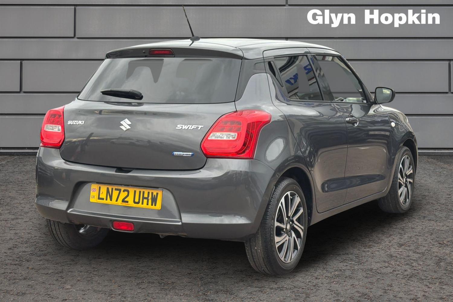 Used Suzuki Swift 2022 for sale - 76773272: Photo 3