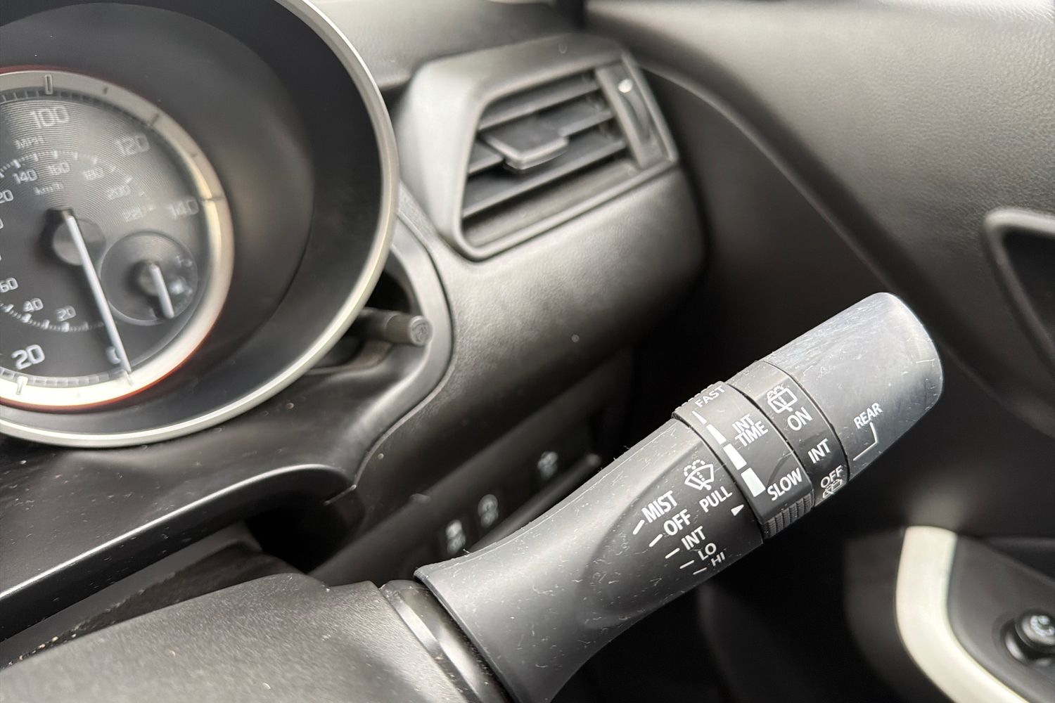 Used Suzuki Swift 2022 for sale - 76773272: Photo 35