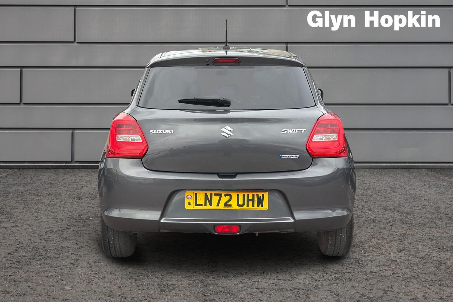 Used Suzuki Swift 2022 for sale - 76773272: Photo 4