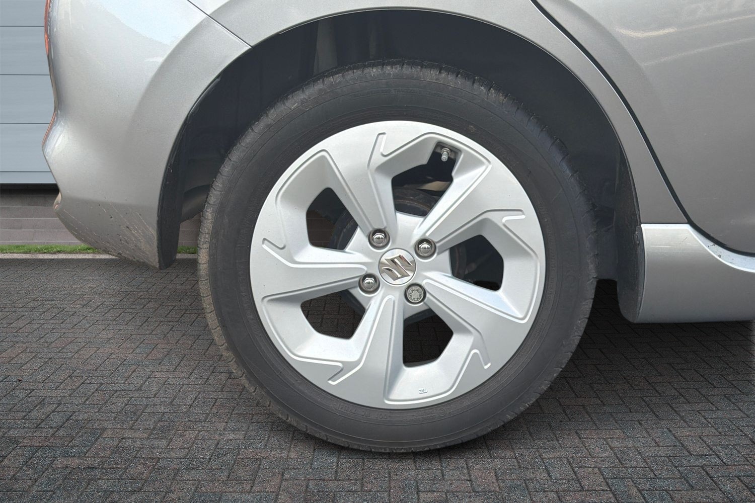 Used Suzuki Swift 2024 for sale - 78008985: Photo 9