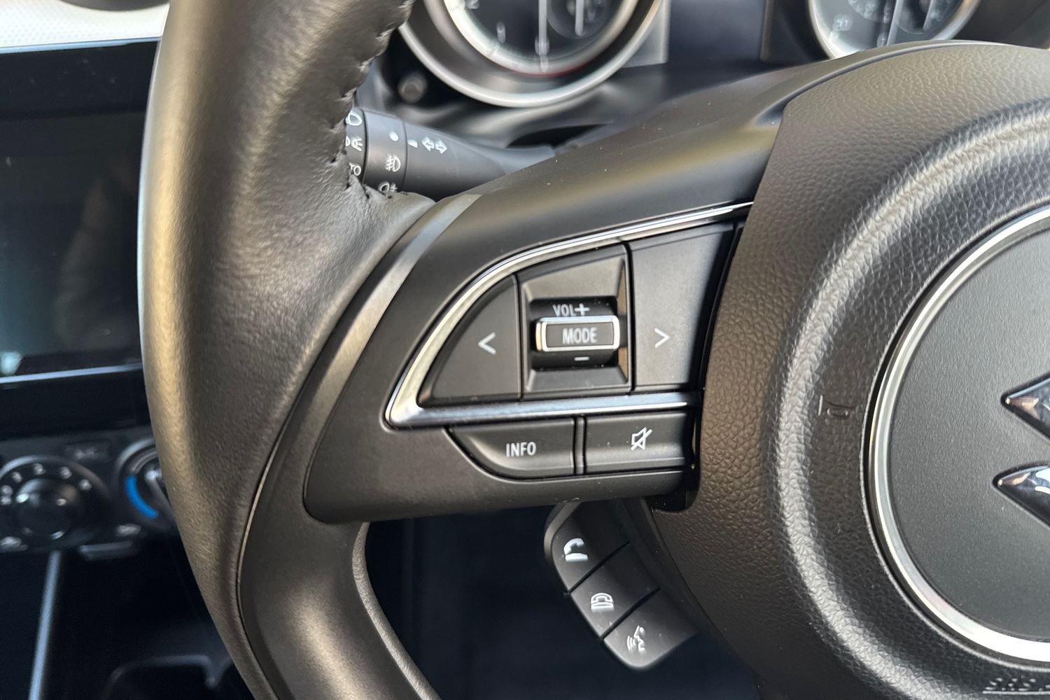 Used Suzuki Swift 2023 for sale - 76265482: Photo 21