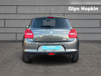 Used Suzuki Swift 2023 for sale - 76265482: Photo