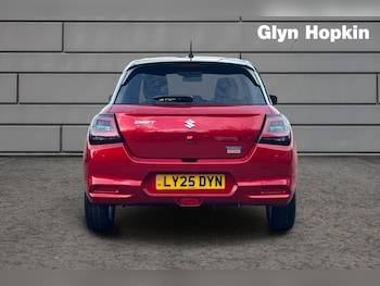 Used Suzuki Swift 2025 for sale - 77116112: Photo